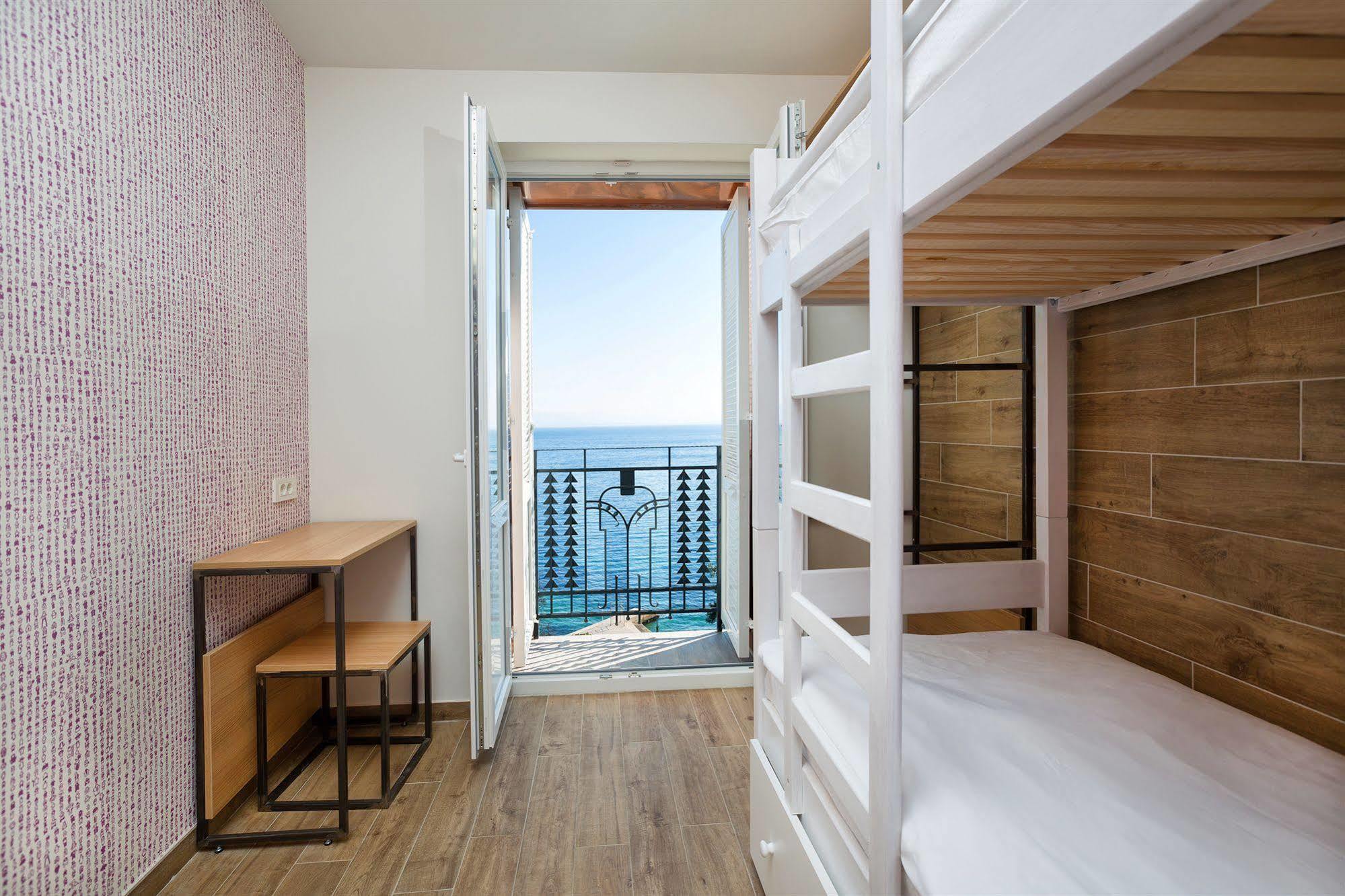 Hostel Link Lovran Ngoại thất bức ảnh